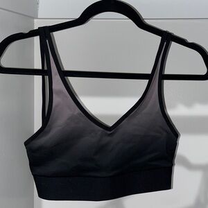 Women's Gradient Grey to Black Sports Bra